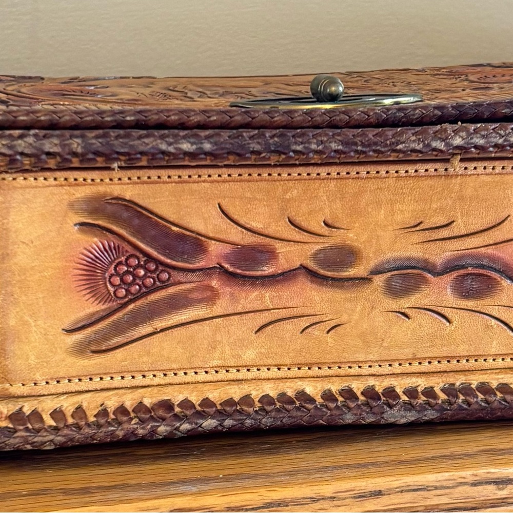 Vintage Tooled Leather Clutch with Deer Design - Picture 8 of 8